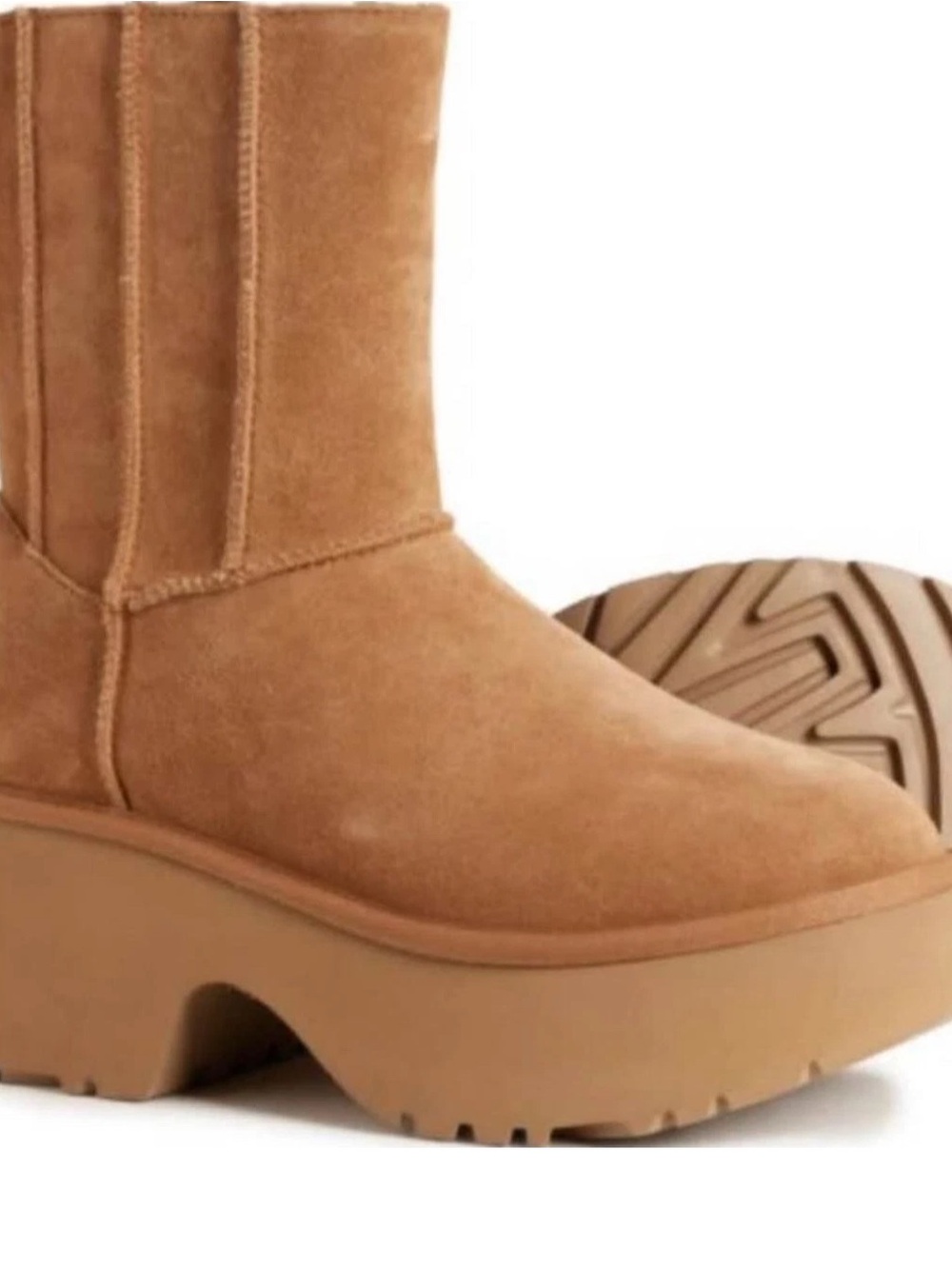 UGG Classic Twin Seam New Heights platform, boots, chestnut suede size 8
